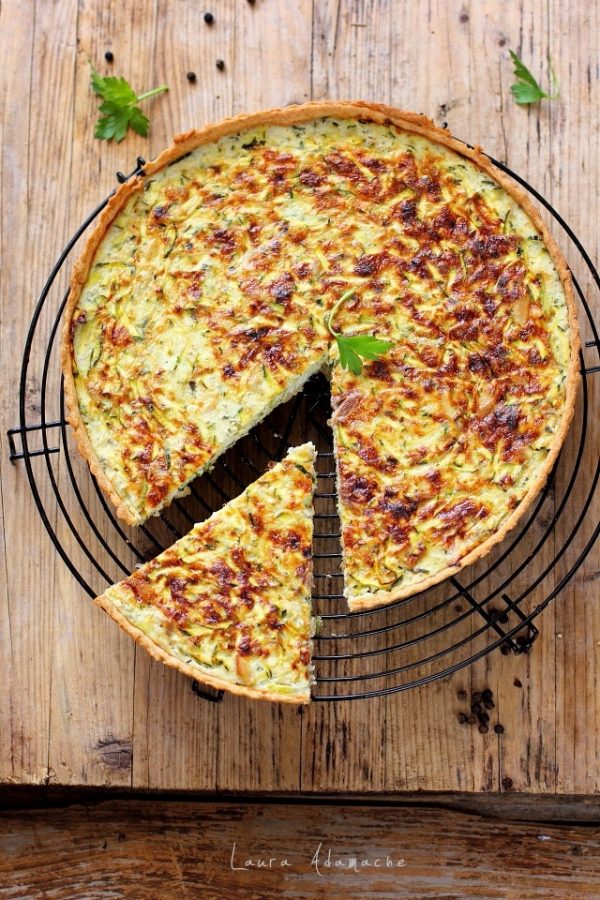 Tarta Sarata Cu Ton Si Dovlecei Retete Culinare Laura Adamache